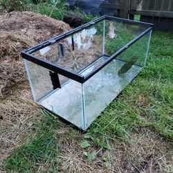 50 Gal Tank No Cracks Or Lid