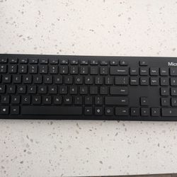 Microsoft Bluetooth Keyboard New