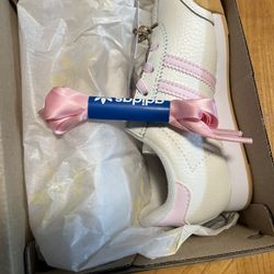 Toddler Adidas Size 9