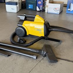 Eureka The Boss 12 Amp Vacuum