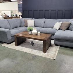 4 Piece Sectional 