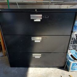 Heavy Duty Metal Filing Cabinet/ Storage