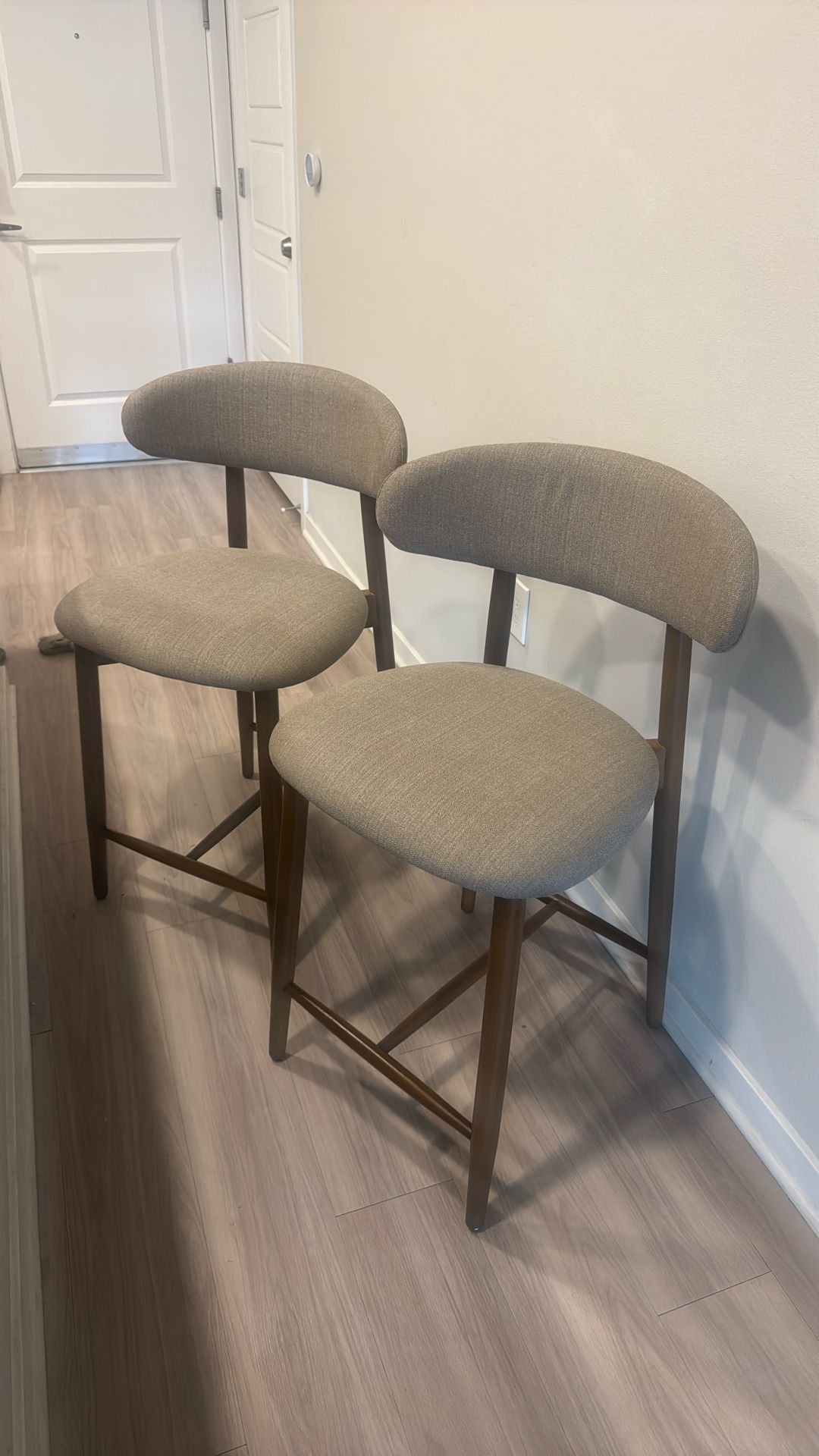 2 Bar Stools