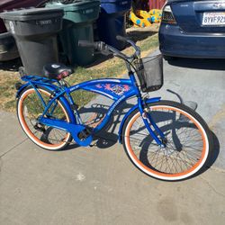 Beach Cruise Size 26 Margarita Ville  1977. Perfect Condition Like New. Regular price at the store 1000.