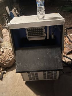 ice machine (commercial)