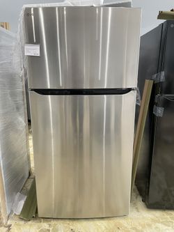 LG NEW STAINLESS STEEL 33” TOP AND BOTTOM FRIDGE