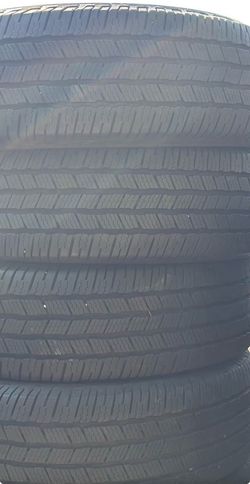 4 Michelin Defender LTX M/S2 245/60 R 20 tires