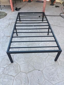 Twin frame