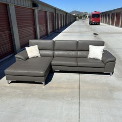 FREE DELIVERY&INSTALLATION Modern Gray Leather Sectional Couch