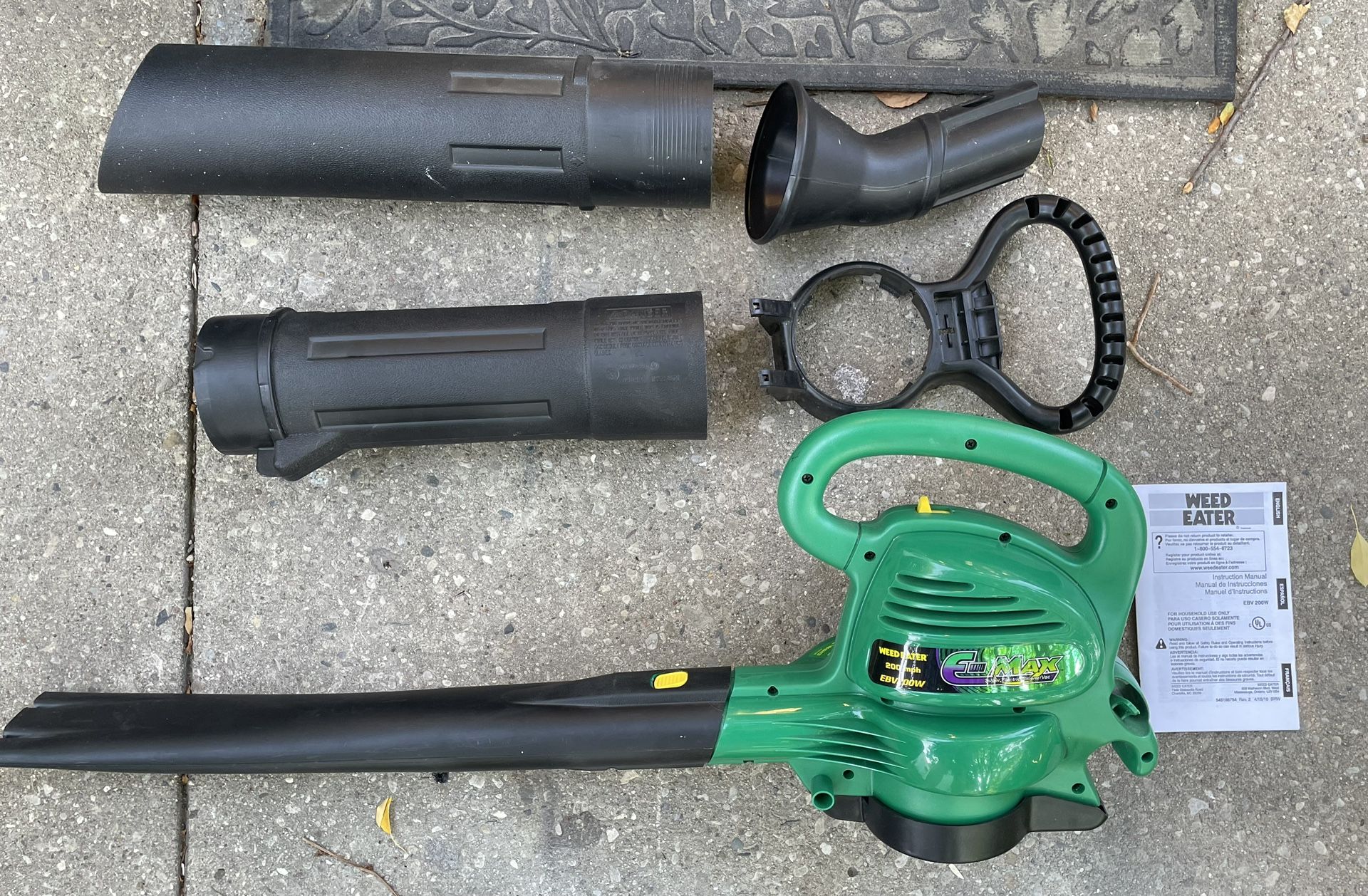 Black And Decker, Electric Leaf Blower And Trimmer for Sale in Islip, NY -  OfferUp