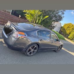 2011 Nissan Altima Hybrid