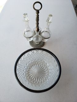 Cruet/salad bowl set