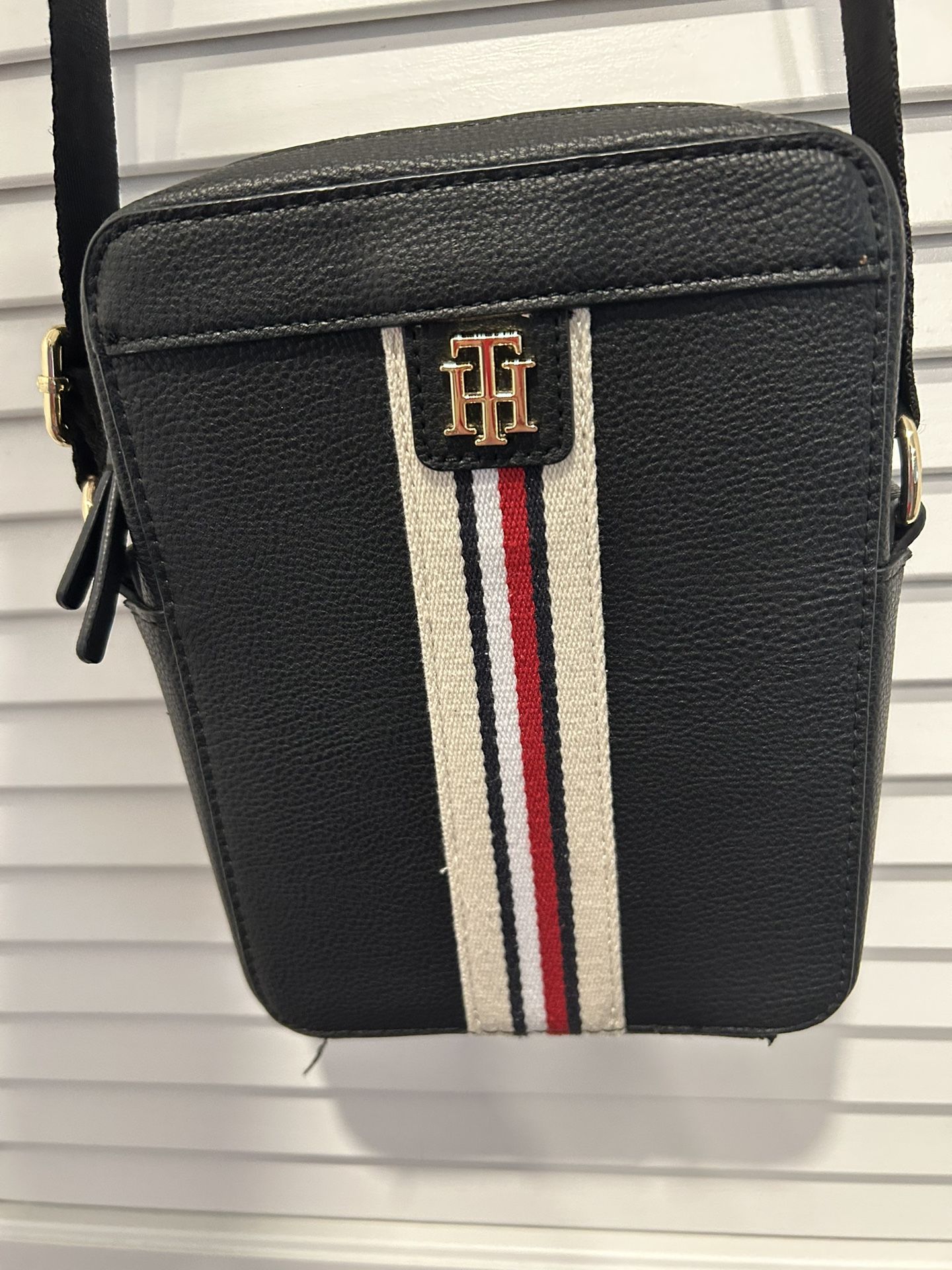 Crossbody Hilfiger bag / purse