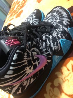 Kyrie 4s