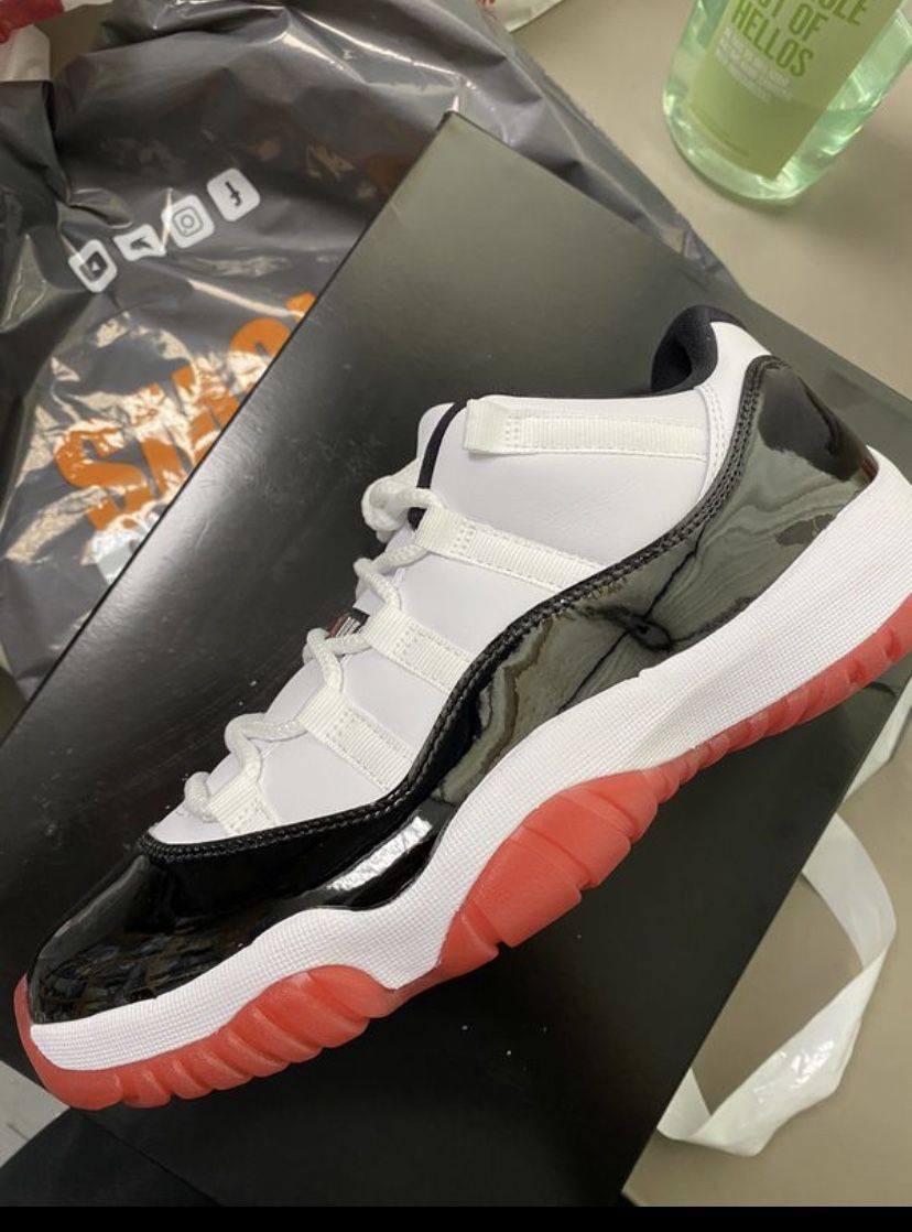 Air Jordan 11 low