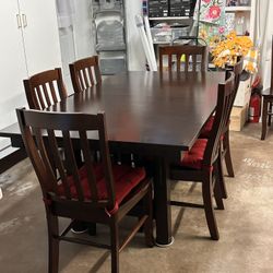 Dinning Table & 8 Chairs 