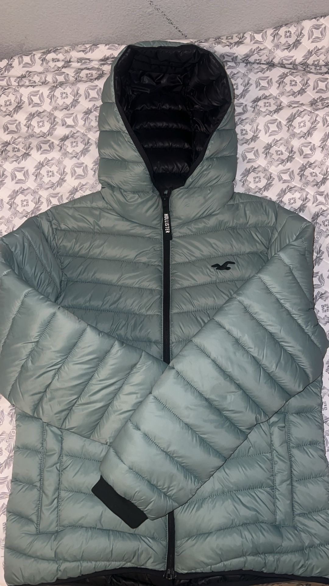 HOLLISTER LIGHTWEIGHT HOODED PUFFER JACKET COAT LIGHT GREEN MENS SIZE SMALL