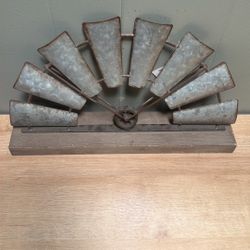 Rustic Farmhouse Style Table Decor 