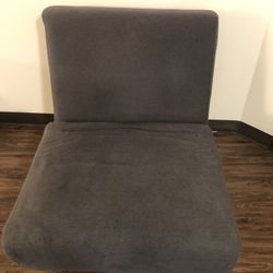 Chair / Foldout Bed