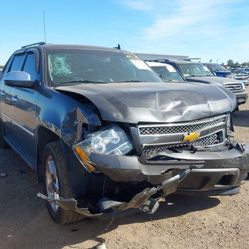 2010 Chevrolet avalanche 5.3 parts