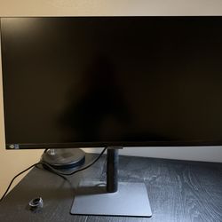 Samsung 27″ 4K UHD Monitor (Model S27AB04UJN) — Excellent Condition, USB-C compatible w/ charging