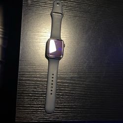 Apple Watch 44mm SE 2024