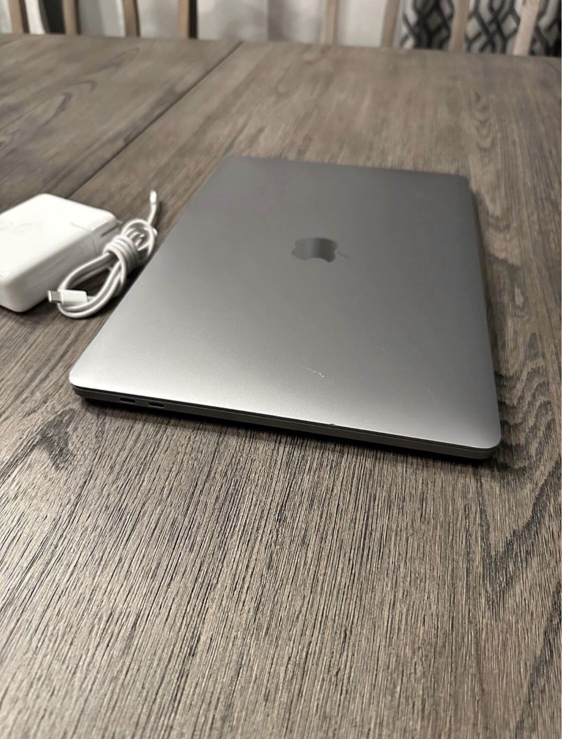 MacBook