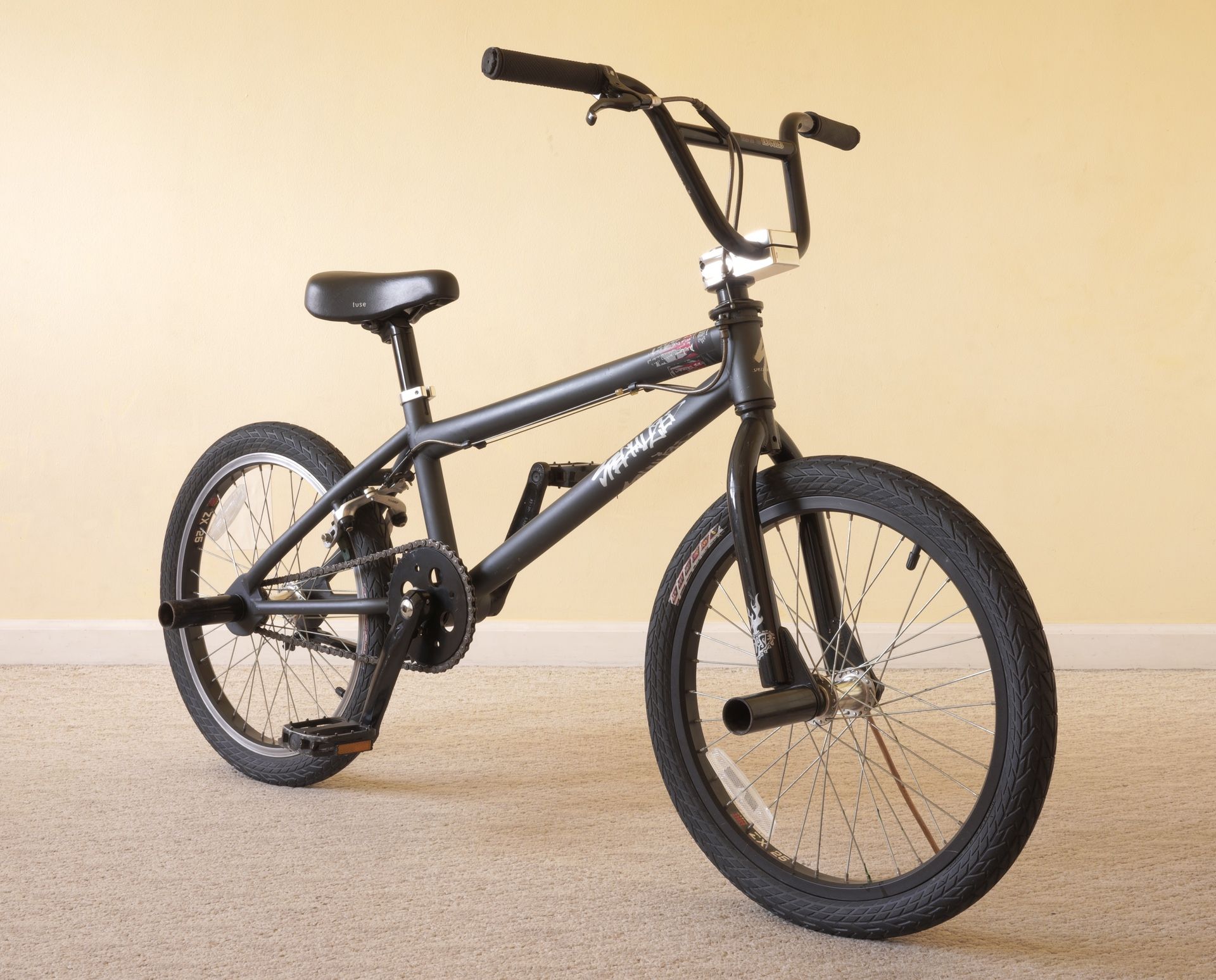 2005 specialized fuse ii 20-inch charcoal bmx bike