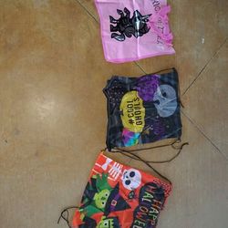 Kids Halloween Trick-or-Treat Bags (3)