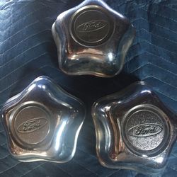 Ford explorer hub caps