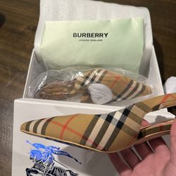 Burberry heels