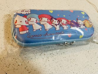 NEW HELLO KITTY and Friends 3D Pencil  Case 