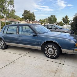 1990 Oldsmobile 98 Regency Brougham sedan