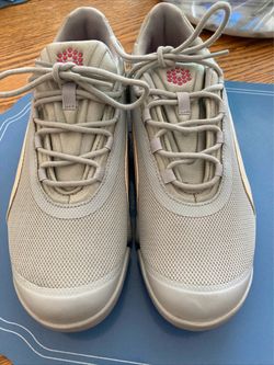 Néw Puma Yoga Mat Grey and Beige Golf shoes size 7