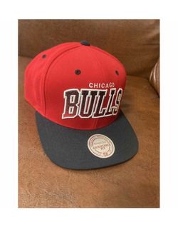 Authentique Mitchell et Ness Arch Gradient Chicago Bulls Snapback Hat