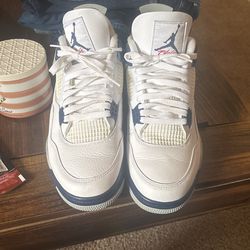 Jordan 4s Midnight Navy’s No Box