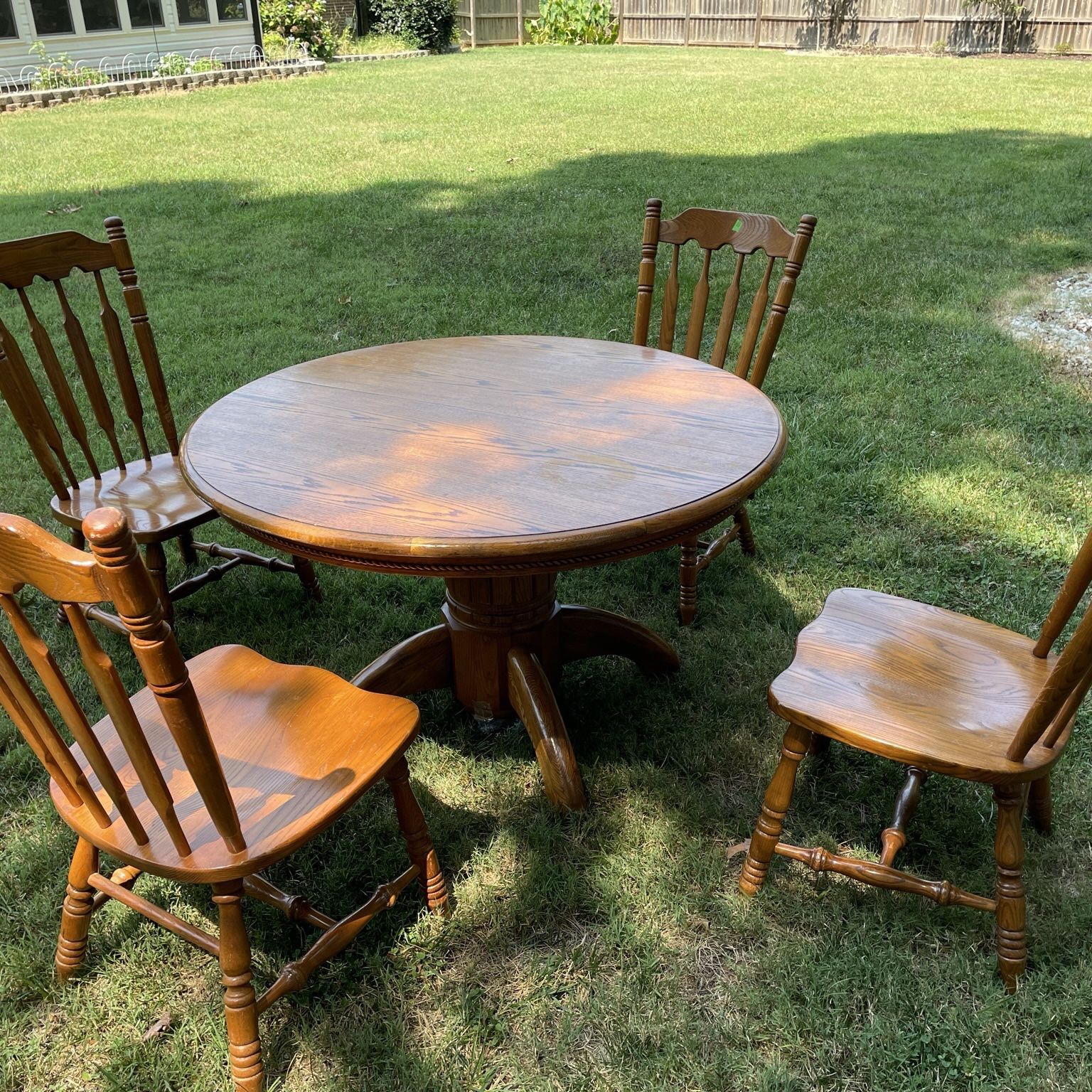 Oak Table With 6 Chairs 