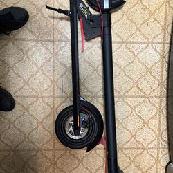 GoTrax Adult Electric Scooter (Lightly Used)