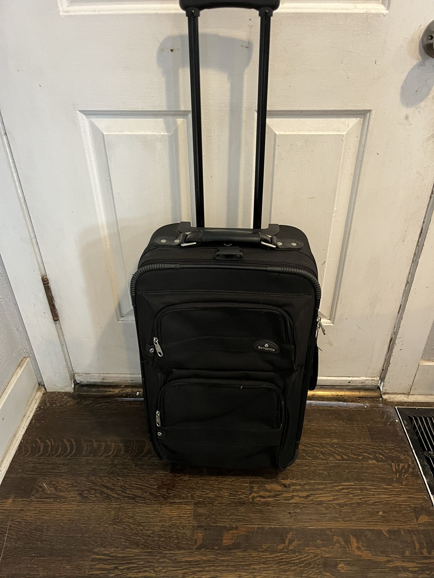 samsonite carry on luggage