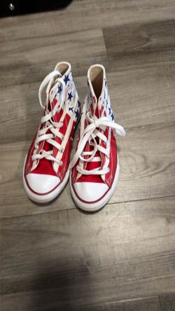 Converse Chuck Taylor all star.  Size 1