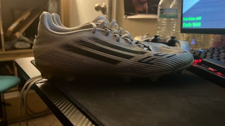 F50s Cleats