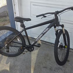 Ozark Trail Vibe Mountain Bike 7Speeds Size27 $170