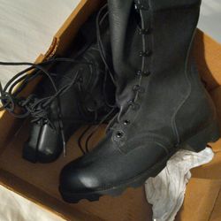 botas de army  numero 8w  nuevas
