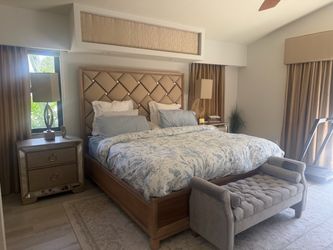 Bedroom set