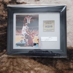 Shaquille O'Neal Signed Framed Plaque 