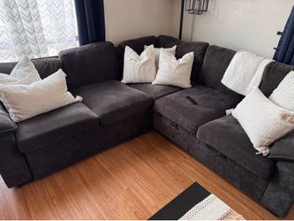 Sectional couch