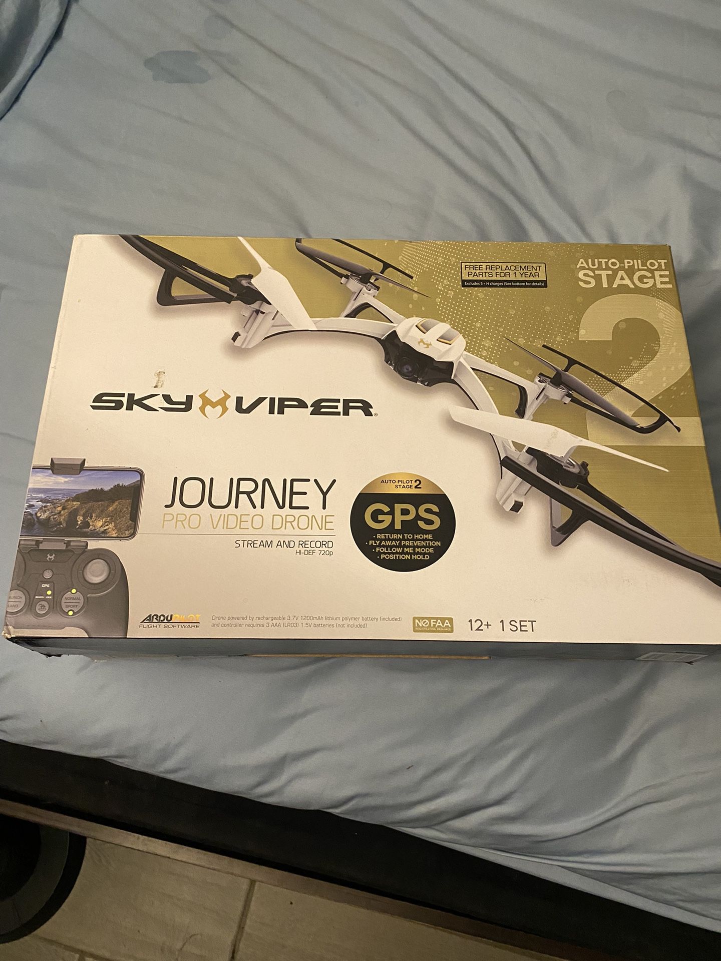 Sky Viper Drone With Held Cam