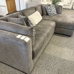 Sectional Couch Brown Chase 