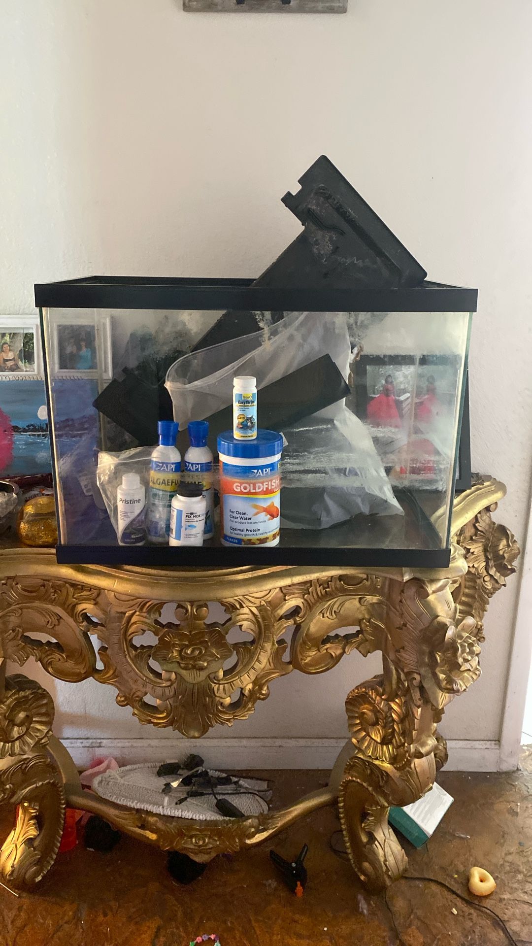 40in Fish Tank With Filter, Fish food  and Others 