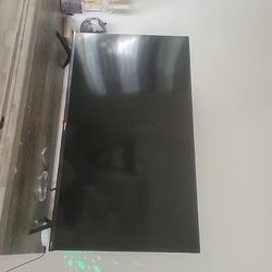 Roku TV 40"